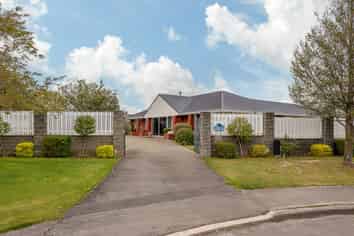 33 Oakden Drive, Darfield