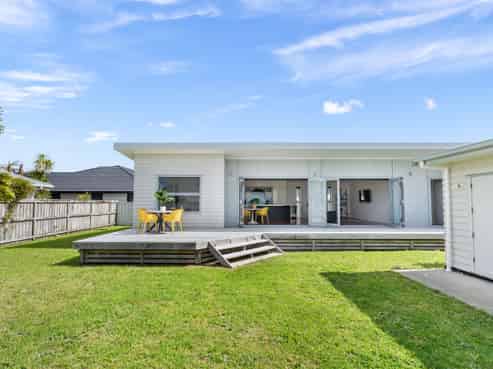 31 Ata-Mahina Way, Ruakaka