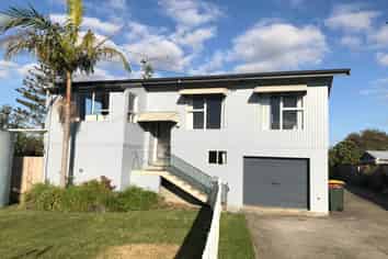 97 Second View Avenue, Beachlands