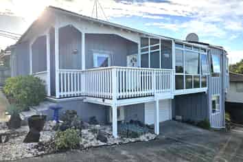 30 Selwyn Road, Cockle Bay