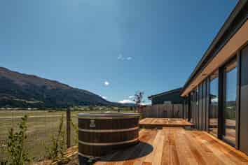 191 Burdon Loop, Lake Hawea