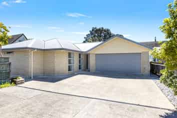 42a Peel Street, Westport