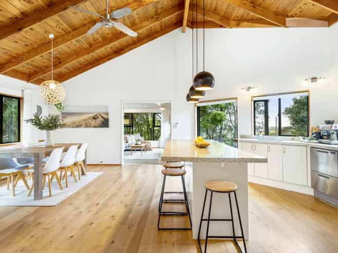 24A Seaview Avenue, Northcote