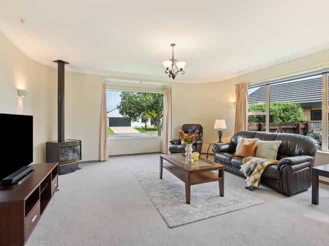 3 Quadrant Heights, Paraparaumu