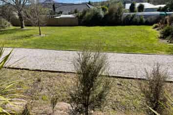 8 Kennard Crescent, KARITANE