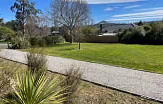 8 Kennard Crescent, KARITANE