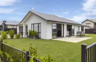 20 Maunganamu Drive, Wharewaka