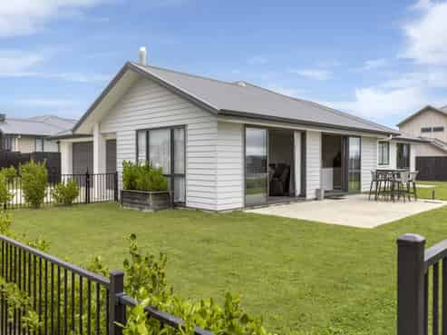 20 Maunganamu Drive, Wharewaka