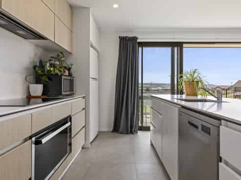 20 Maunganamu Drive, Wharewaka