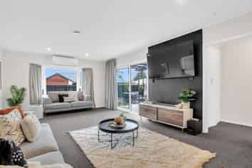 22 Russell Avenue, Allenton