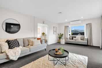 22 Russell Avenue, Allenton