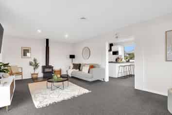 22 Russell Avenue, Allenton