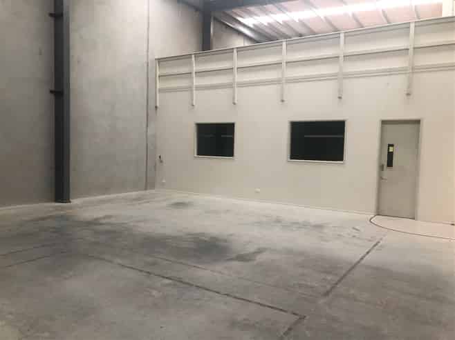 High Stud Warehouse with Location