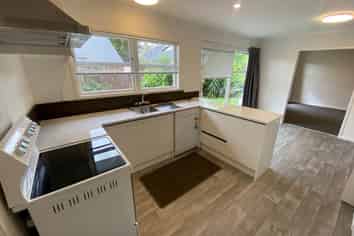 25 Beaumaris Way, Conifer Grove