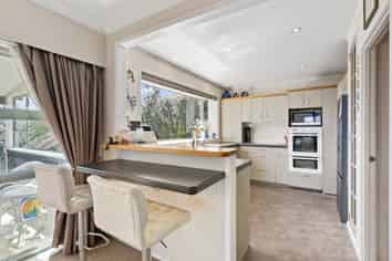 12 Miramar Place, Pakuranga Heights