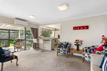 12 Miramar Place, Pakuranga Heights