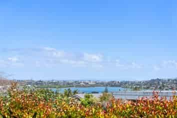 12 Miramar Place, Pakuranga Heights