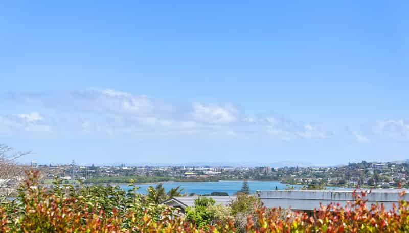 12 Miramar Place, Pakuranga Heights