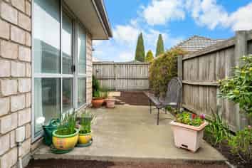 1/335 Main South Road, Hornby