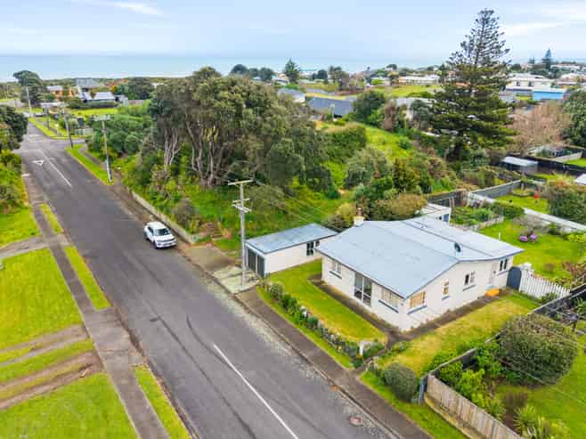 15 Taupata street, Castlecliff