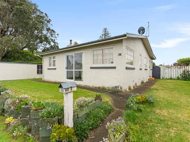 15 Taupata street, Castlecliff