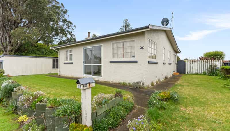 15 Taupata street, Castlecliff