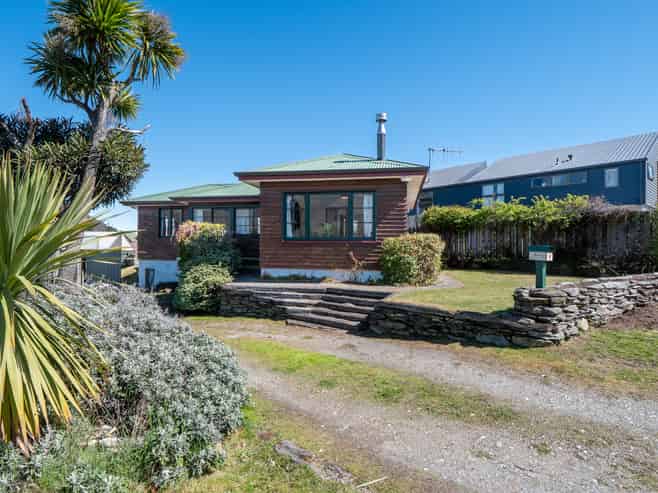 8 Riverside Road, Frankton