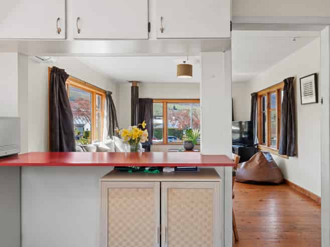 8 Riverside Road, Frankton