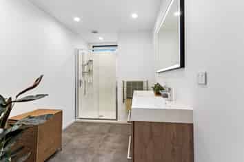 83 King George Avenue, Epsom