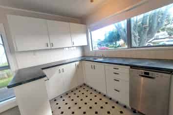 12A Brown Street, Tauranga Central