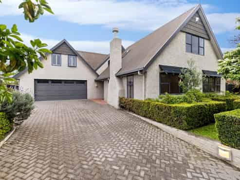 113 John F Kennedy Drive, Milson