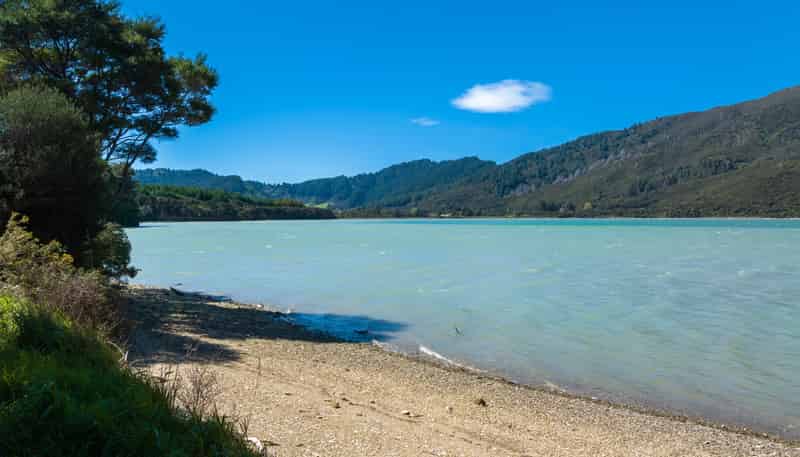 Lot 2 Kenepuru Head, Black Rock