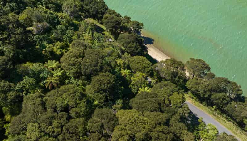 Lot 2 Kenepuru Head, Black Rock