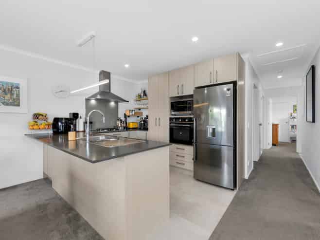 30 Whareatua Avenue, Takanini