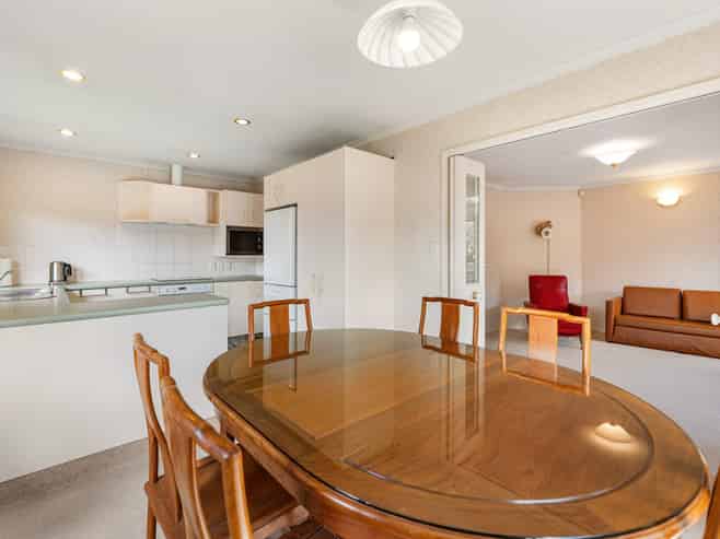 77 Lyndhurst Street, Takaro