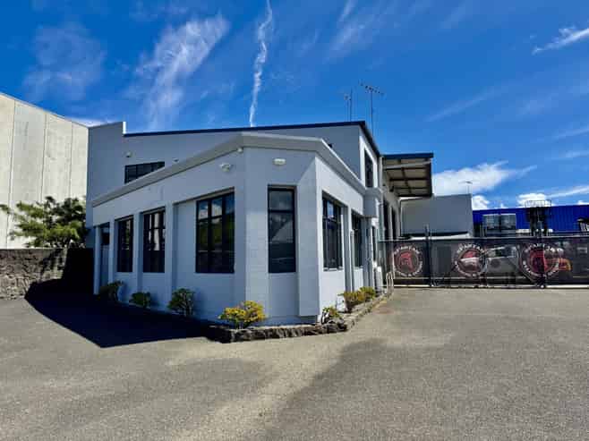 Prime corner industrial on Foundry Road