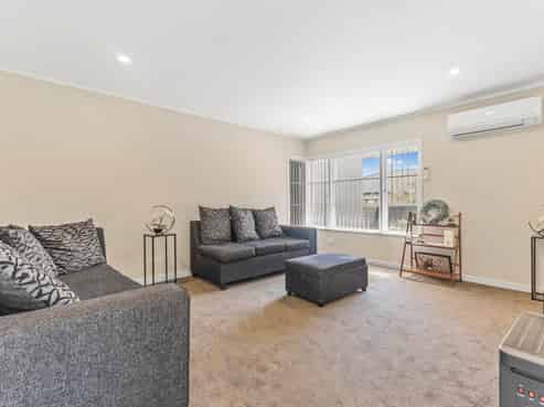 2/30 Calvert Avenue, Mangere East