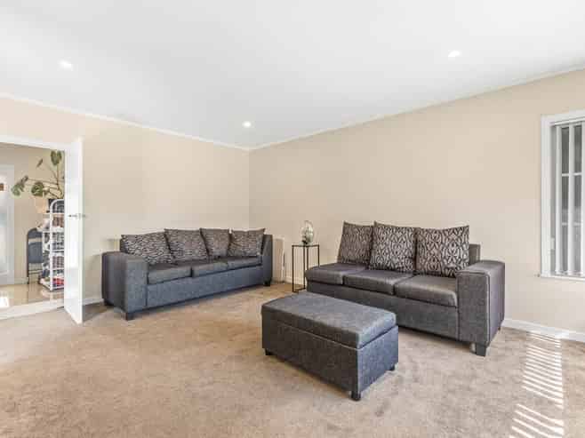 2/30 Calvert Avenue, Mangere East