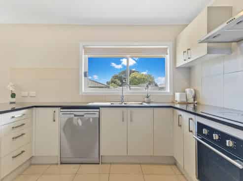 2/30 Calvert Avenue, Mangere East