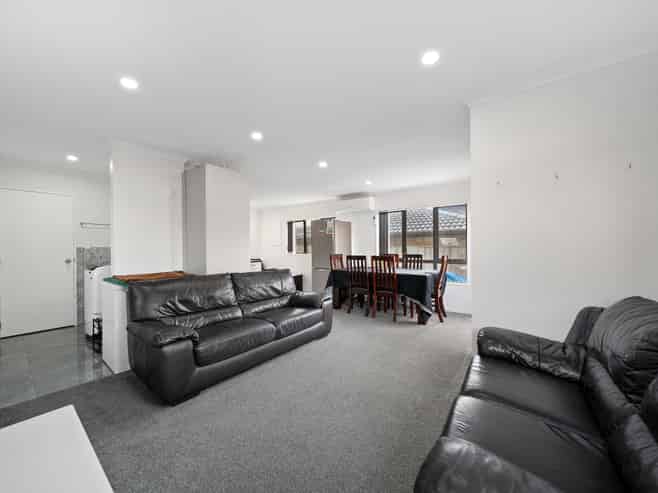 65A Hillside Road, Papatoetoe