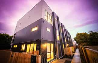 2/12 King Edward Avenue, Epsom