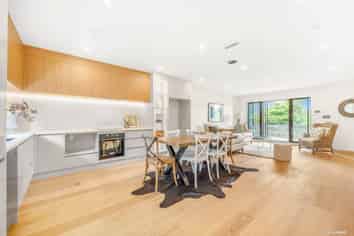 7/12 King Edward Avenue, Epsom