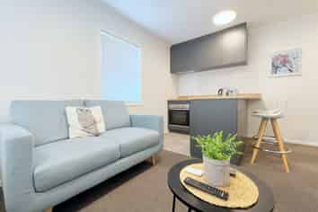12/13 Crescent Court, Melville
