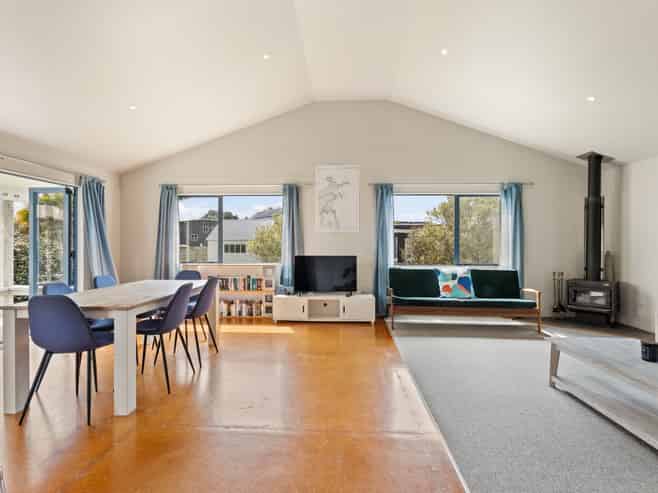 15 The Crows Nest, Cooks Beach
