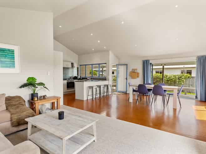 15 The Crows Nest, Cooks Beach