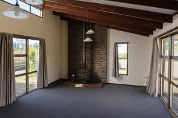 7 Oaklea Avenue , Marton