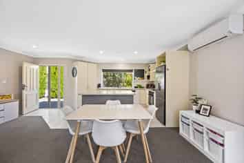9B Avenue Road, Greenmeadows