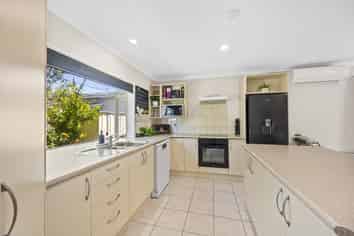 9B Avenue Road, Greenmeadows