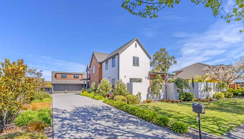 153 Regents Park Drive, Casebrook
