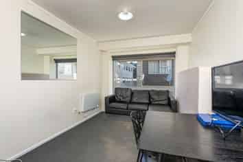8/27 Drummond Street, Mount Cook
